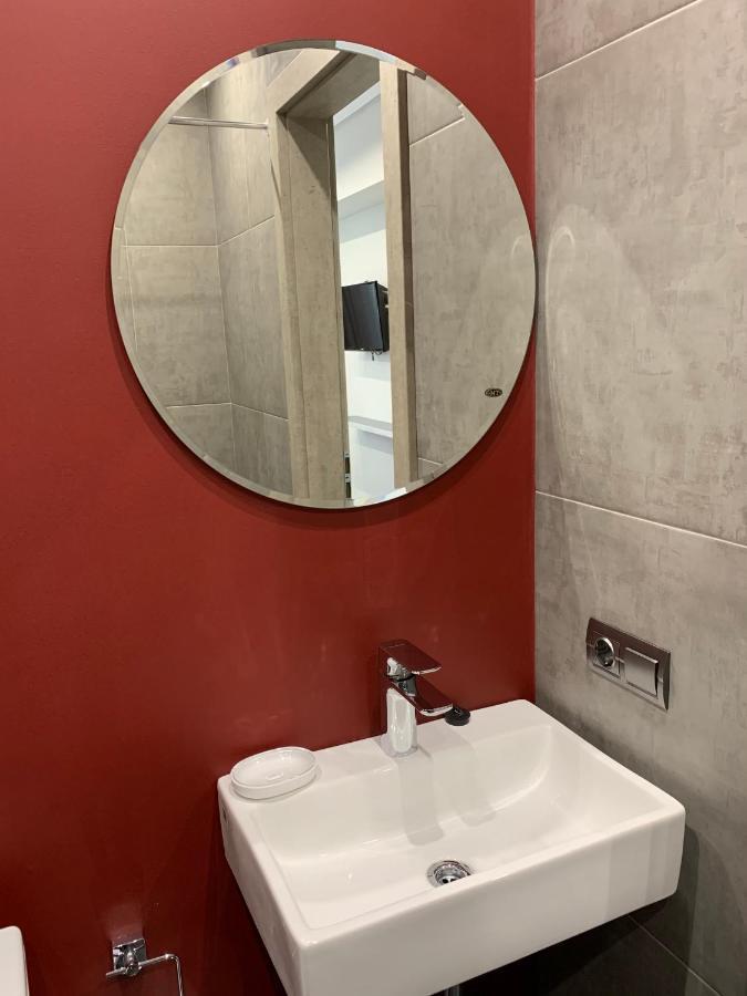 Red Cube Hotel Kamianets-Podilsky Extérieur photo